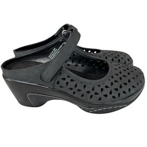 Rialto Vienna Black MaryJane Clog Mule Womens Comfort Shoes Size 6 Laser-Cut NEW